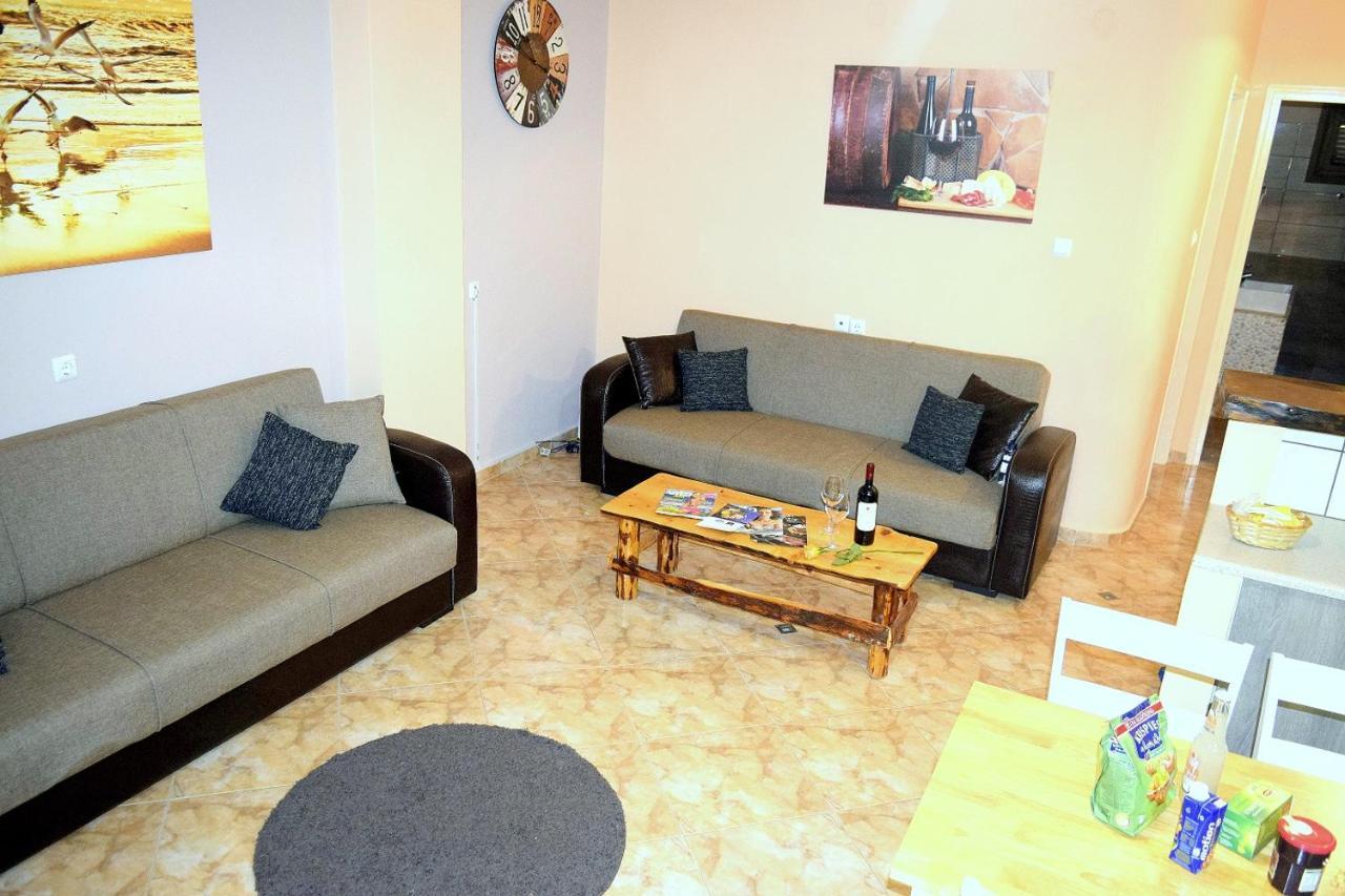 Dourios Ippos Apartments Frikes Exterior foto